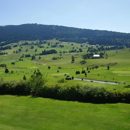 Le Mont Saint-jean Hotel